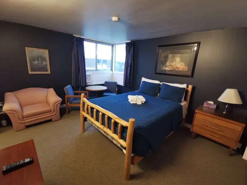 Bachelor suite bed