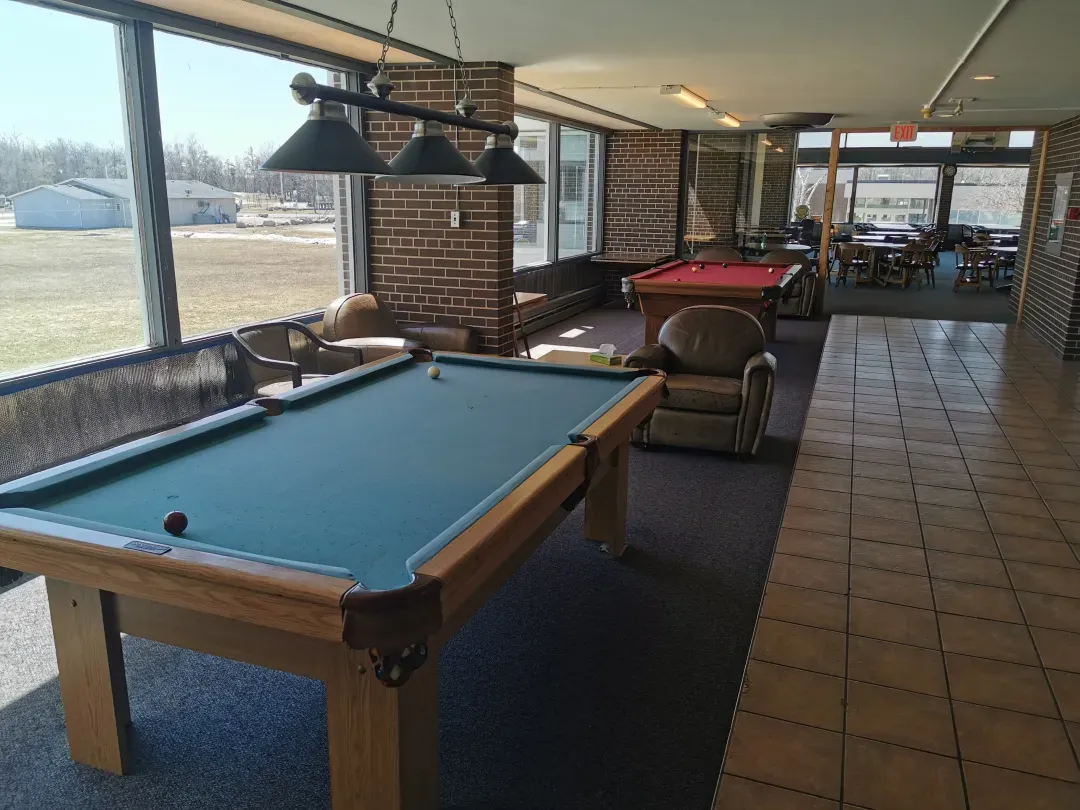 Pool table